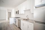 627-41 W Roscoe St Apartments